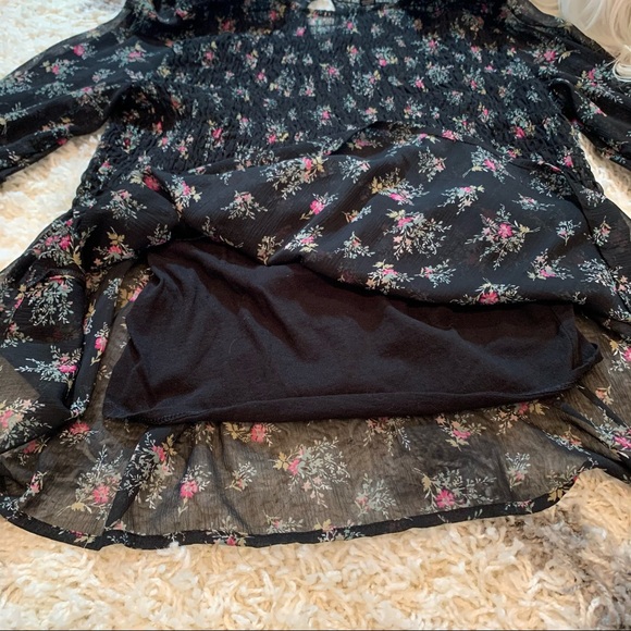 Sold American Eagle floral shirt - Picture 6 of 8